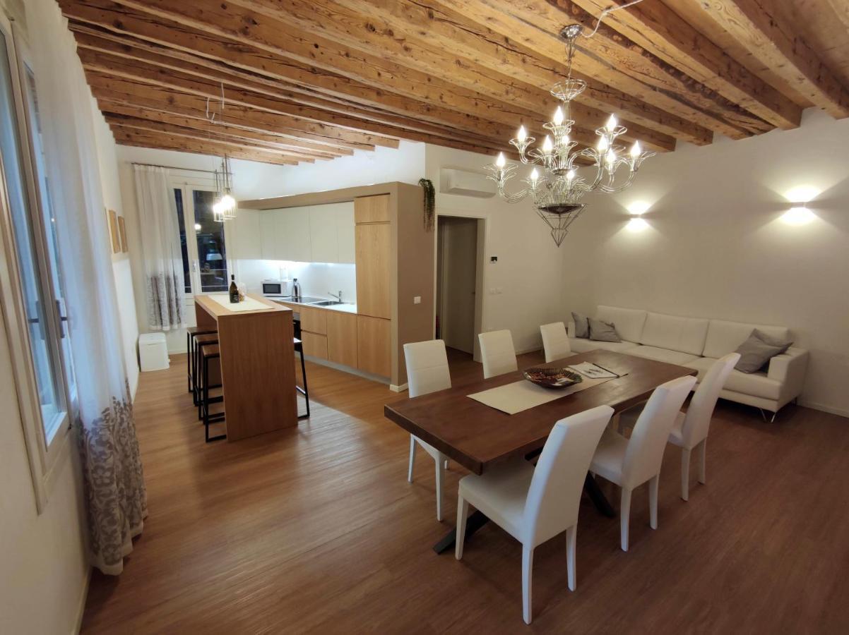 Deluxe 3 Bedroom Flat In Rialto Venecia Exterior foto